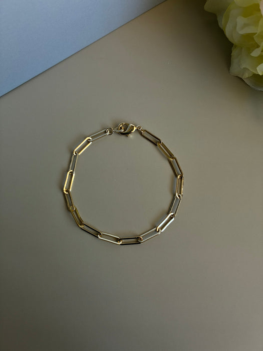 Paperclip bracelet